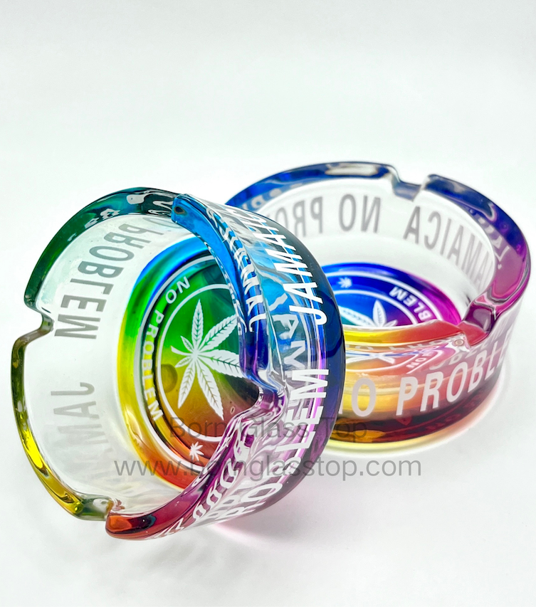 Round Born Glass Ashtrays Gift With Jamaica City Building And Side Decal