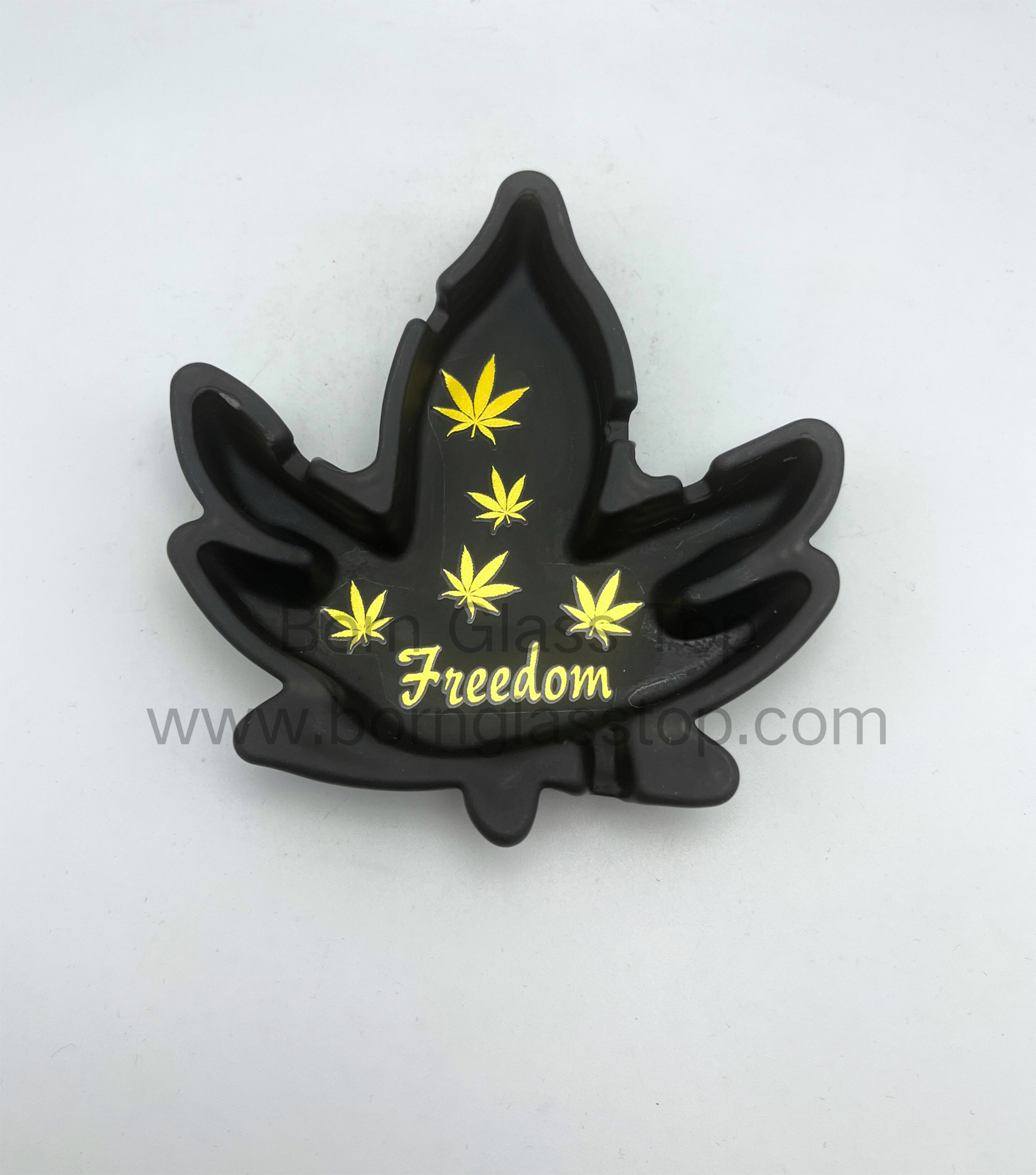 Smokers Cannabis Leaves Spray Black Outside Gold-Pressed Freedom Ashtrays