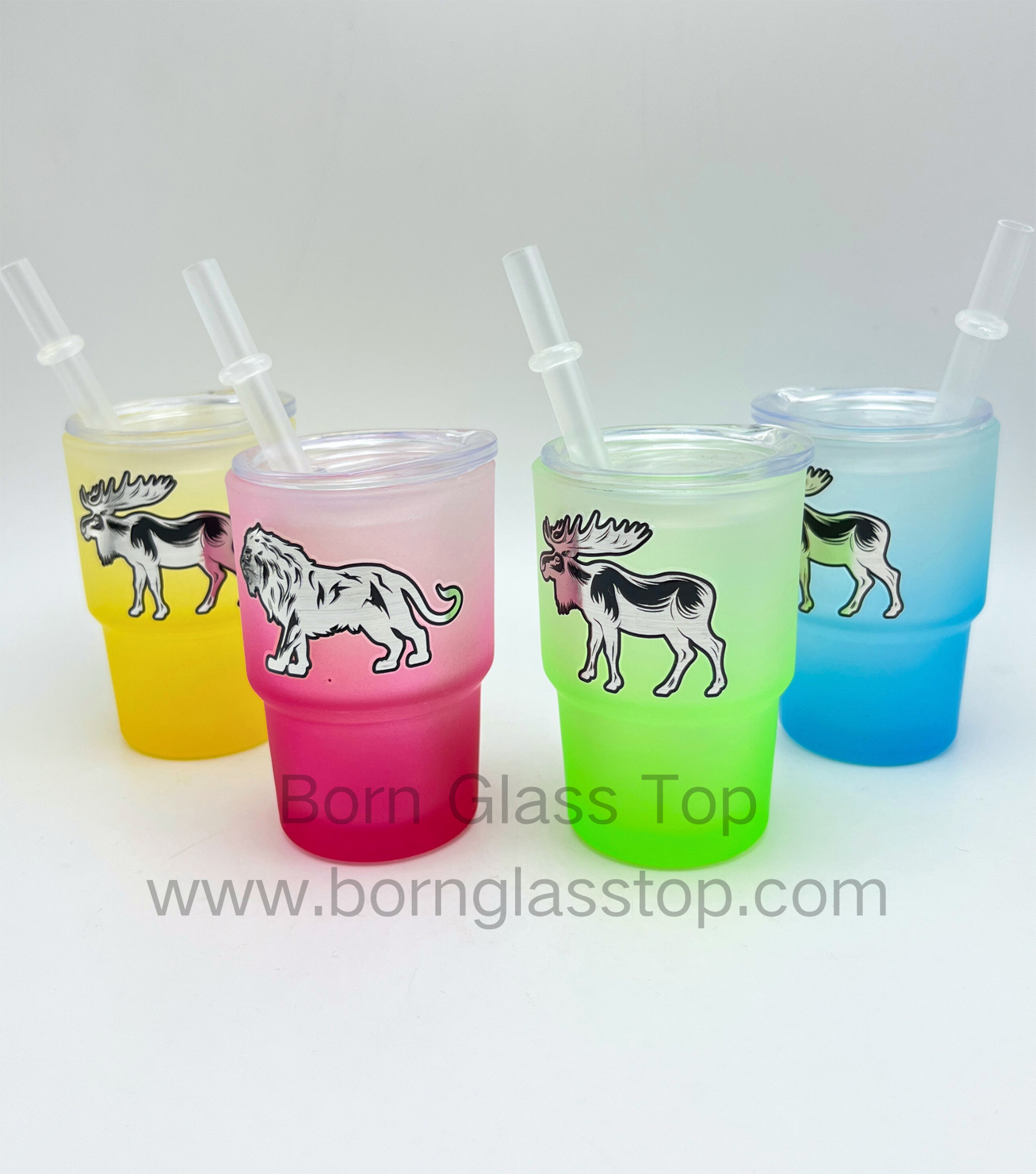 Gradual Embossed Effect Silver-Pressed Moose Stable Shot Glass With Straw&Lid